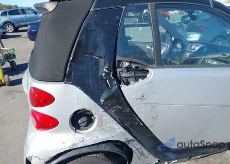 2015 Smart Fortwo Passion из США, поврежденный, VIN WMEEK3BA4FK781224